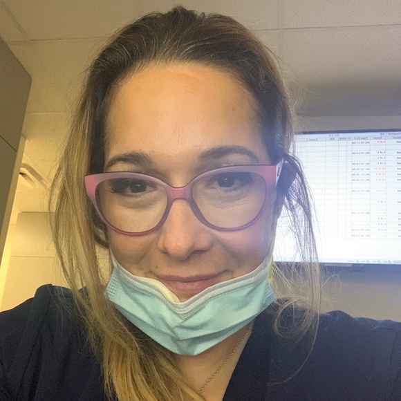 Meet your Posher, Camille - Picture 5 of 5